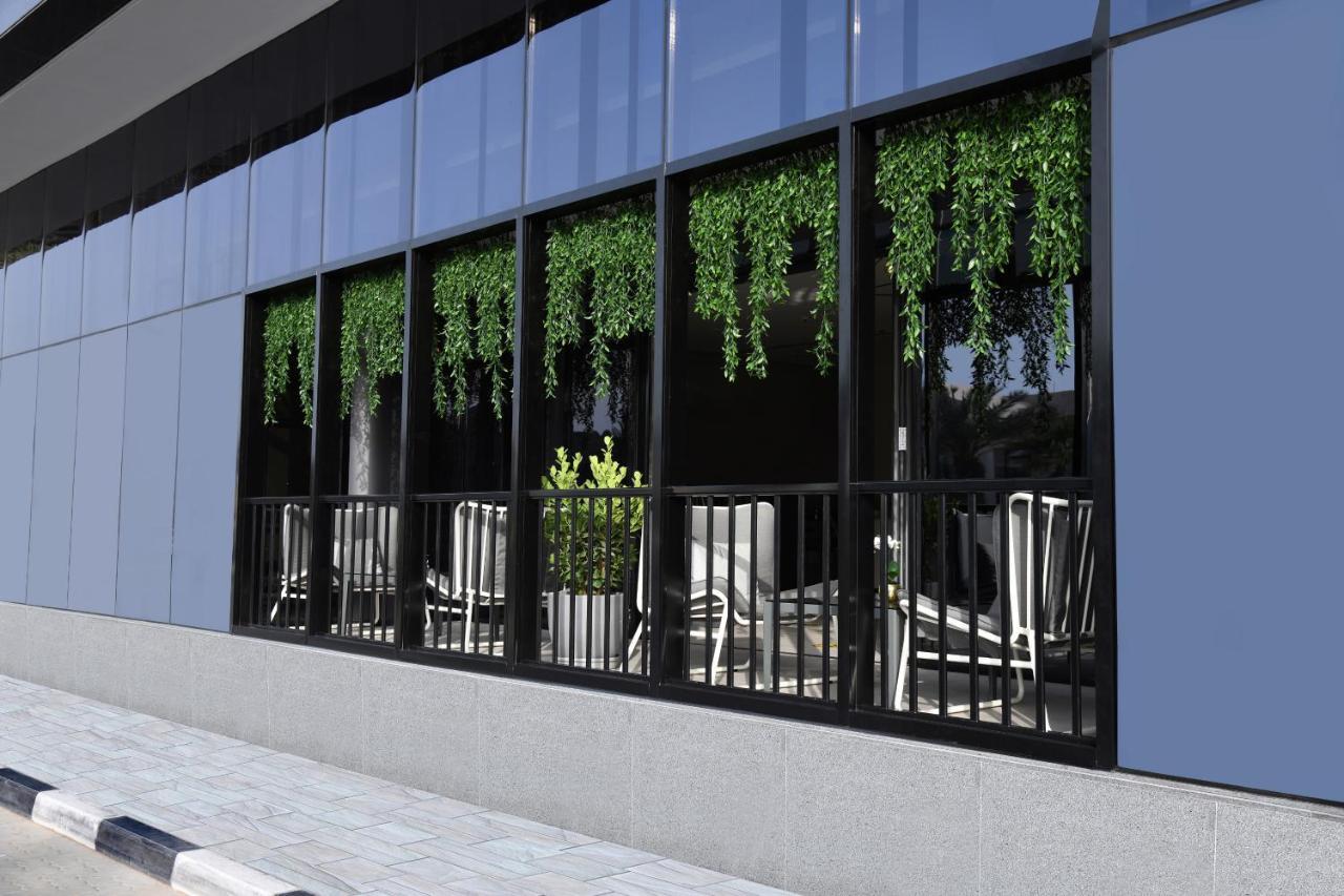 Lemon Tree Hotel, Jumeirah Dubai Exterior photo